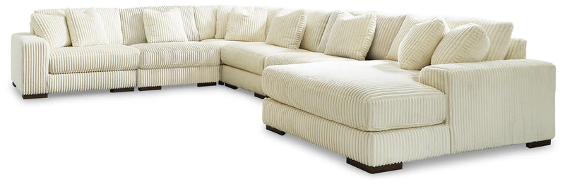 Lindyn Sectional with Chaise