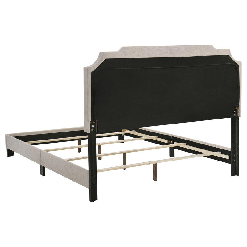 Tamarac Panel Bed