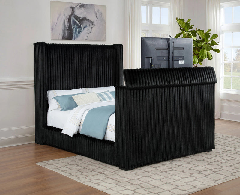 Centergrove Wingback TV Bed