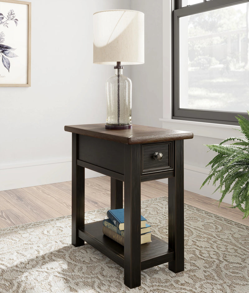 Tyler Creek End Table Set
