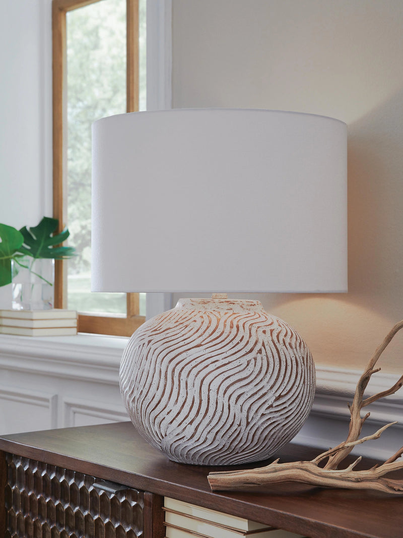 Vien Table Lamp
