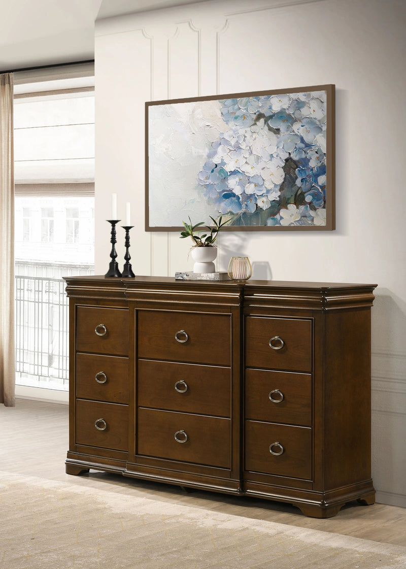Garland Dresser